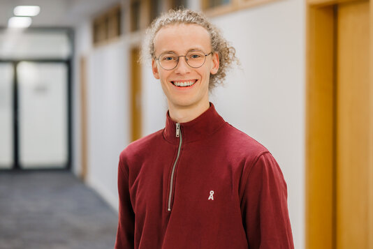 portrait photo of Jason Michalek