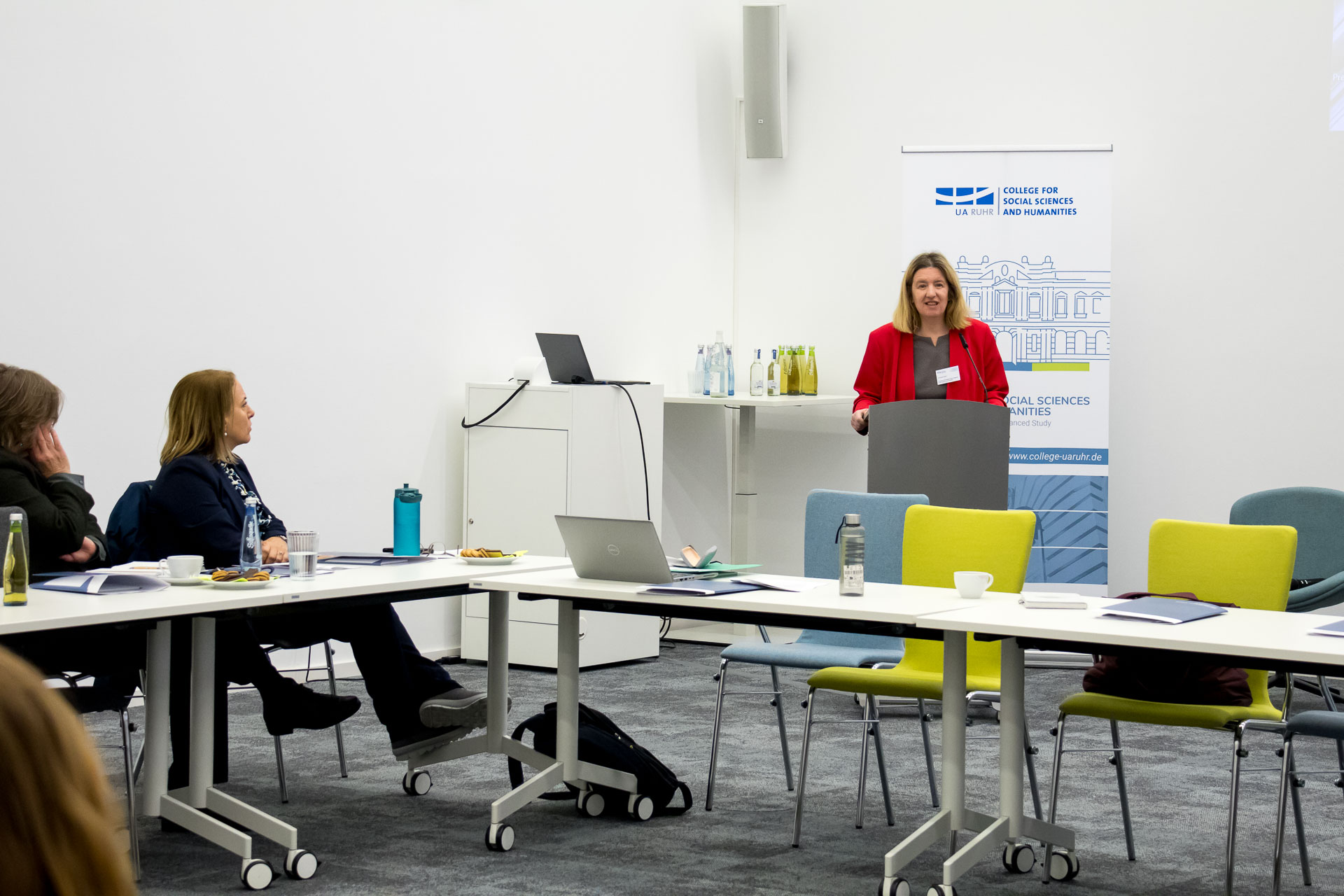 photo from the workshop 'Perpetrator Memory in Spanish culture', a speaker presenting