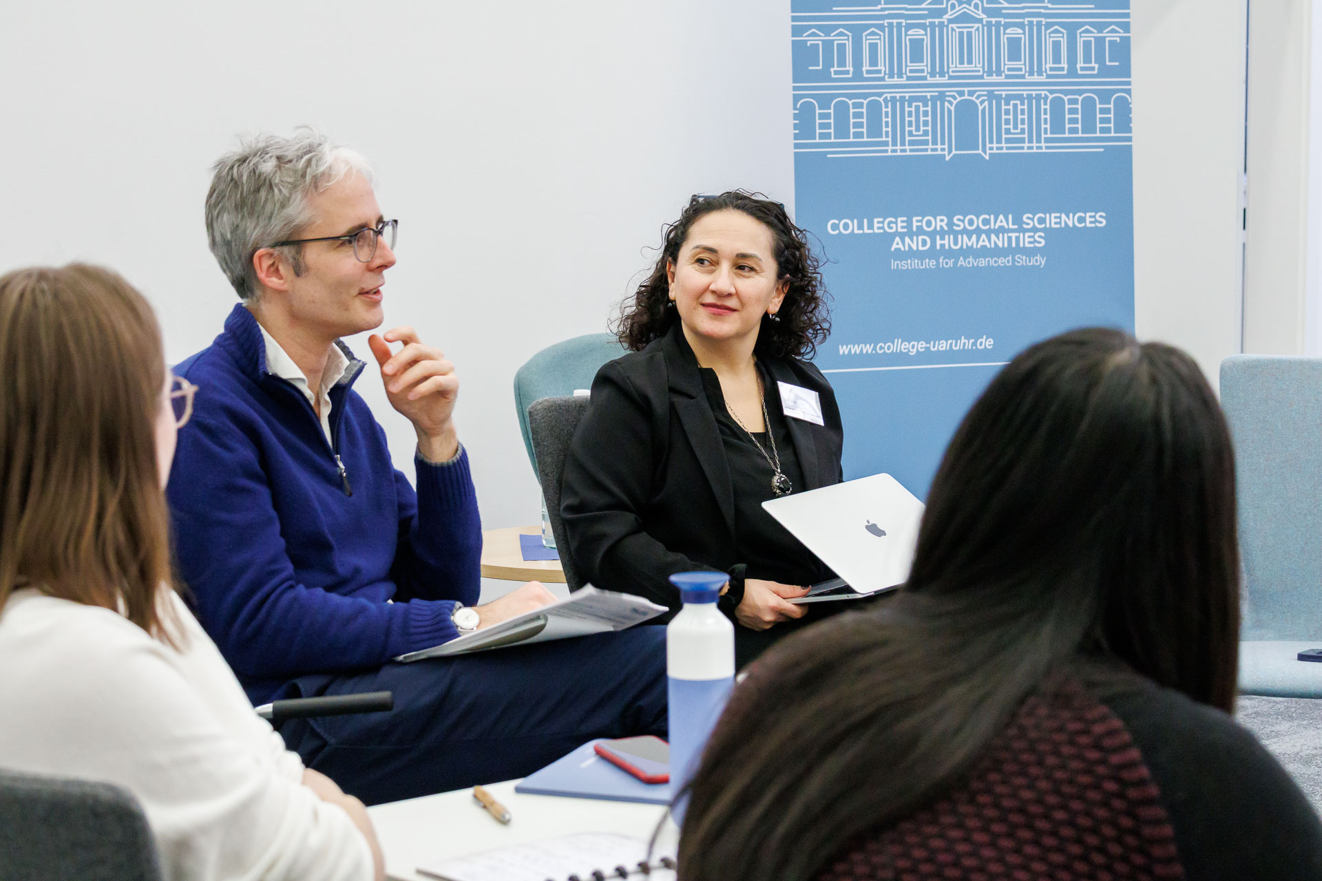 photo from the workshop 'Ethnic-Racial Socialisation', the two convenors talking